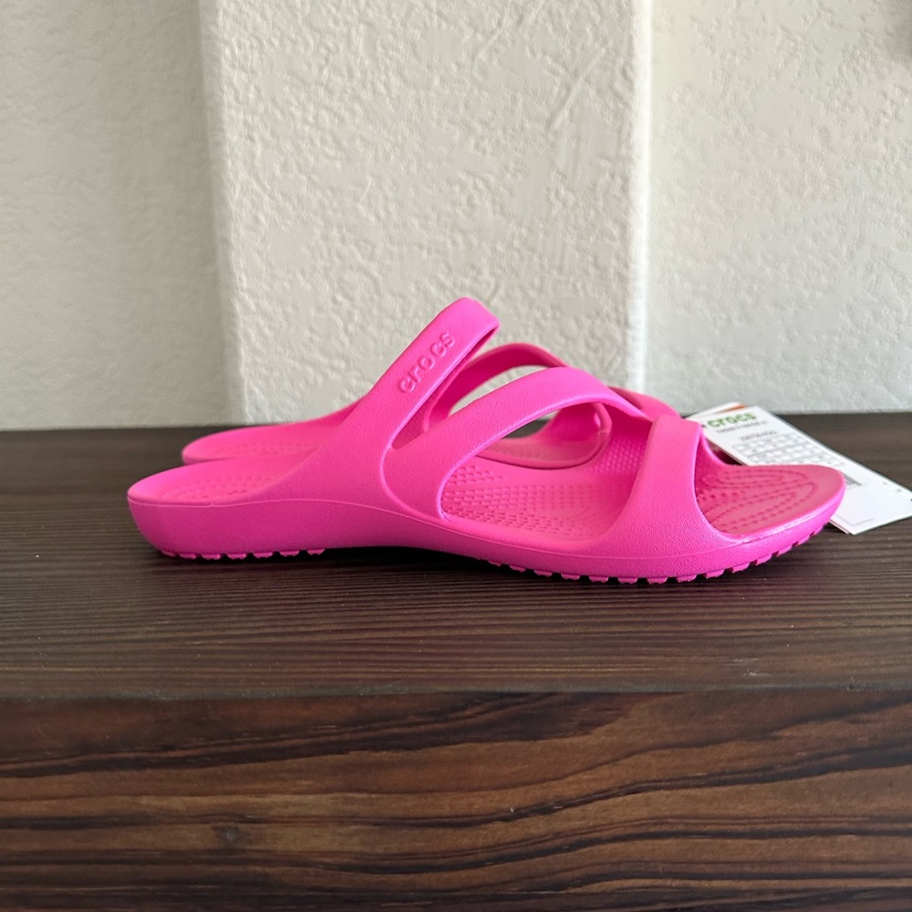 Crocs Kadee II Iconic Sandals  Women’s Size 8 Pink NWT
